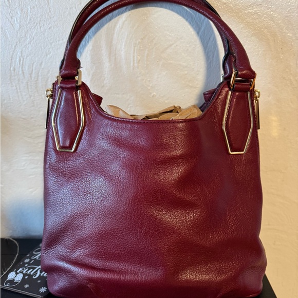 EUC Michael Kors Vanessa medium leather shoulder tote bag in a burgundy - Picture 6 of 17